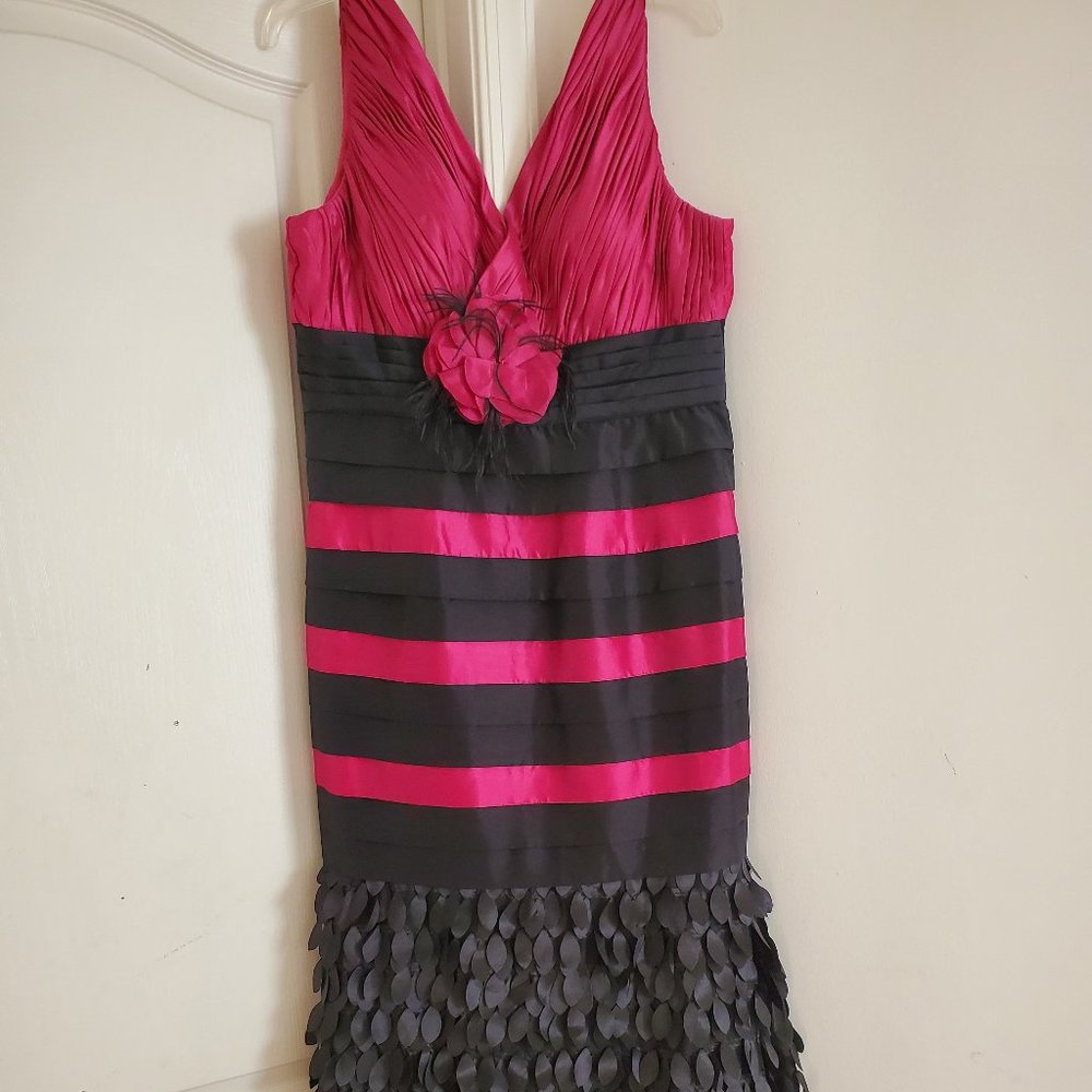 Sonia Pena Black/Fuchsia Formal Gown | V-Neck Evening Wedding Guest Dress